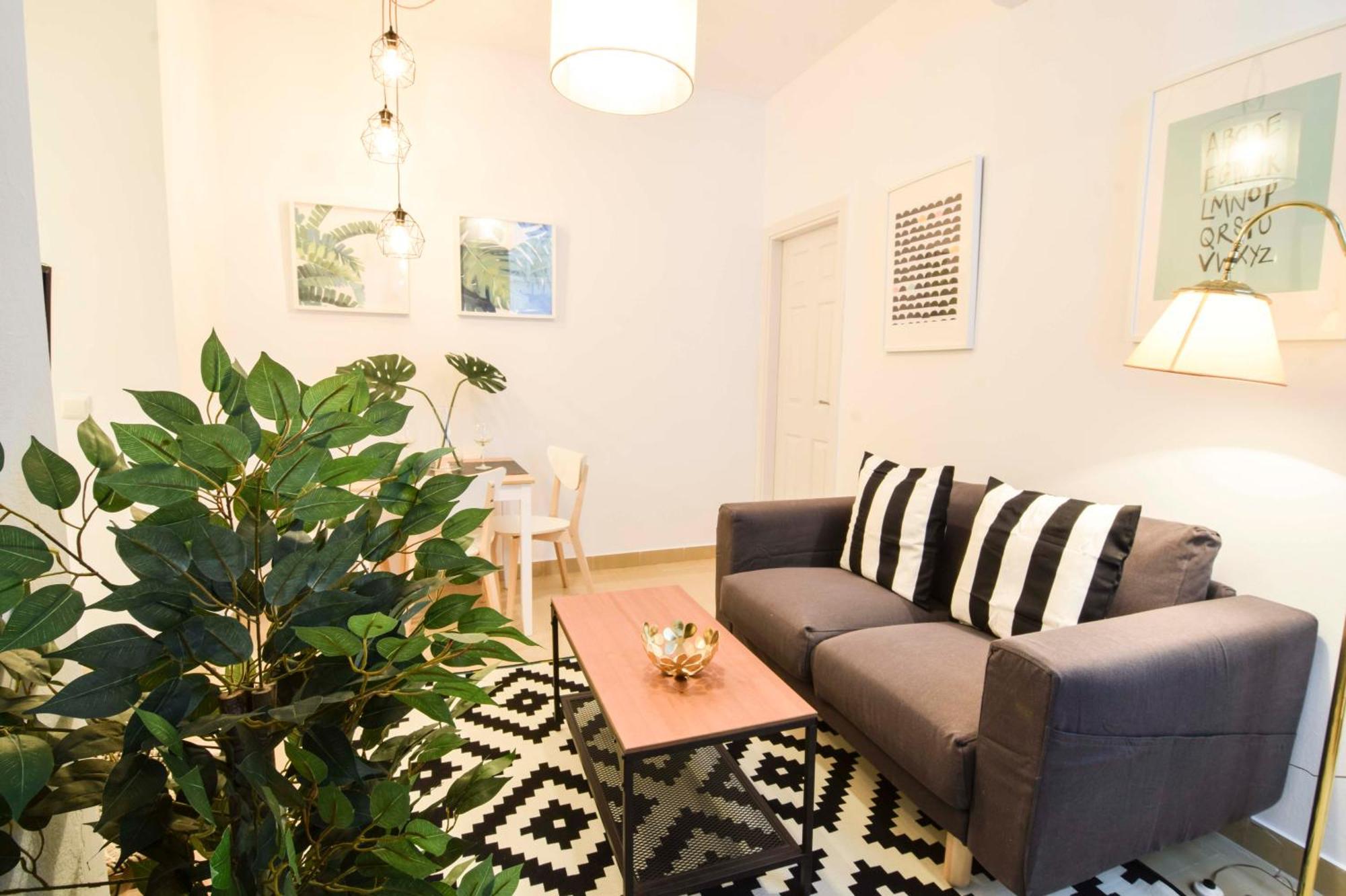 Апартаменты Letmalaga Center White Экстерьер фото