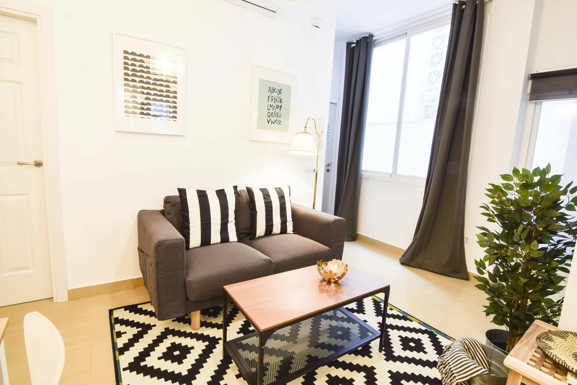 Апартаменты Letmalaga Center White Экстерьер фото