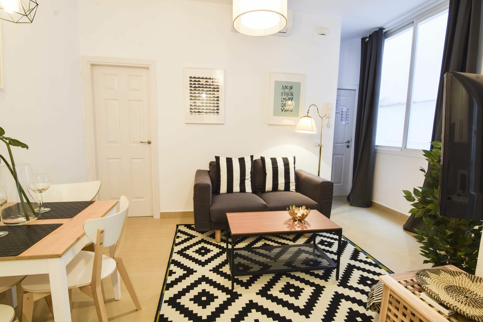 Апартаменты Letmalaga Center White Экстерьер фото